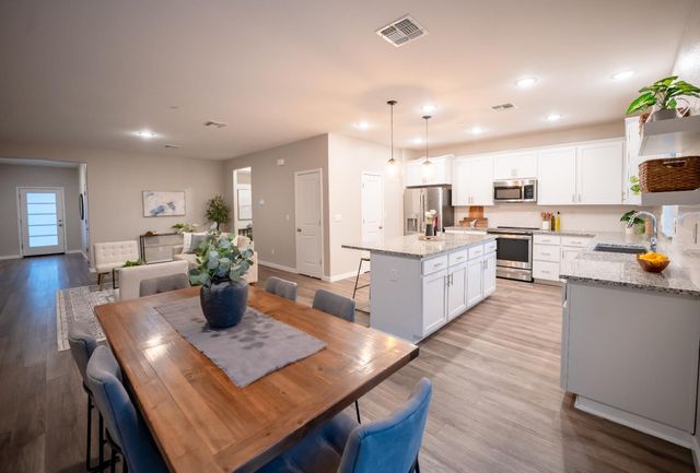 12186 Encanto Way, Rancho Cordova, CA 95742