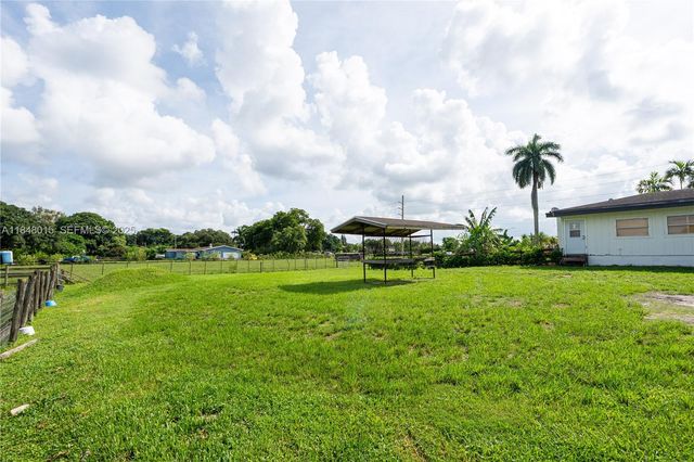 1921 SW 112th Avenue, Davie, FL 33325
