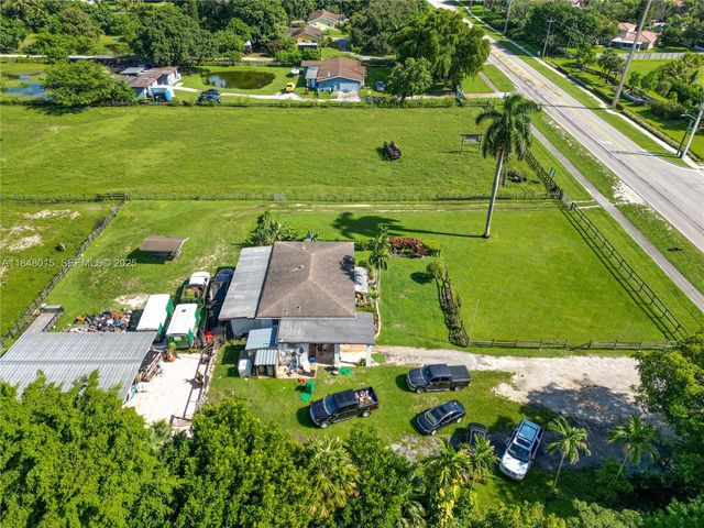 1921 SW 112th Avenue, Davie, FL 33325