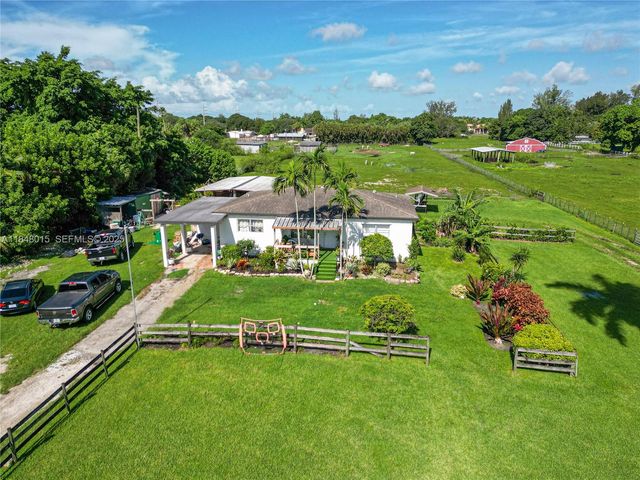 1921 SW 112th Avenue, Davie, FL 33325