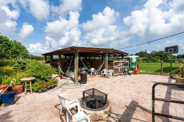 1921 SW 112th Avenue, Davie, FL 33325