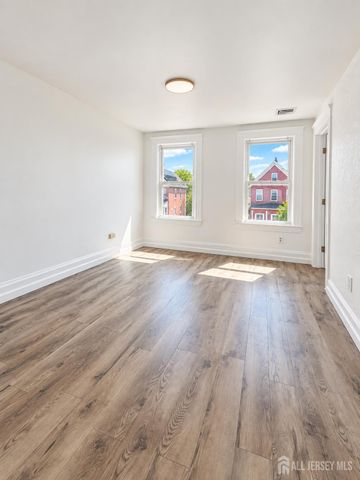 23 Union Street, Carteret, NJ 07008