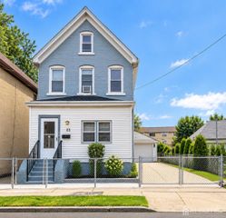 23 Union Street, Carteret, NJ 07008