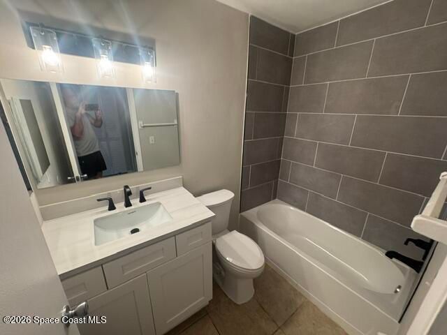 425 Tewksbury Lane NE, Palm Bay, FL 32907