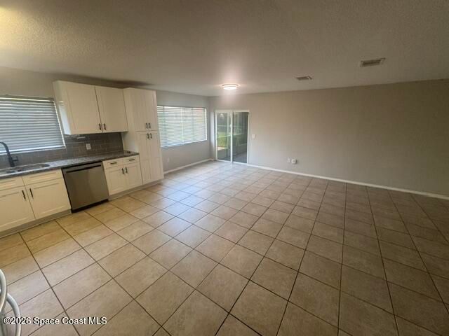 425 Tewksbury Lane NE, Palm Bay, FL 32907