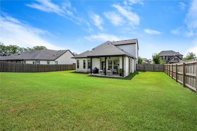 3792 W Violet Street, Fayetteville, AR 72704
