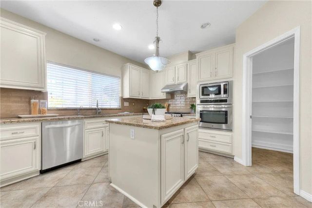 6849 Foxtail Court, Rancho Cucamonga, CA 91739