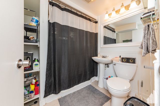 1456 W Irving Park Road 1, Chicago, IL 60613