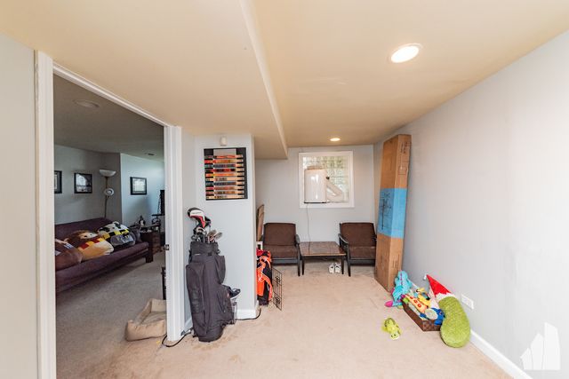 1456 W Irving Park Road 1, Chicago, IL 60613