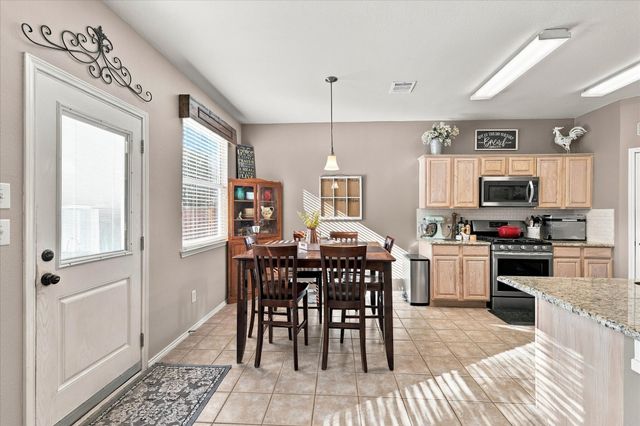 7800 Swan Park Drive, Denton, TX 76210