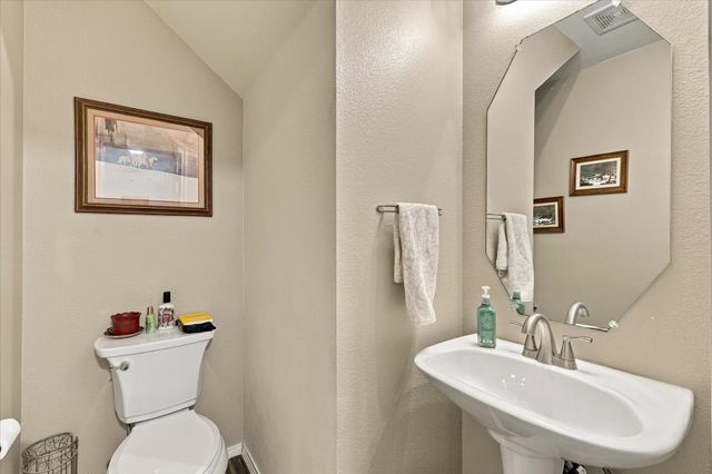 7800 Swan Park Drive, Denton, TX 76210