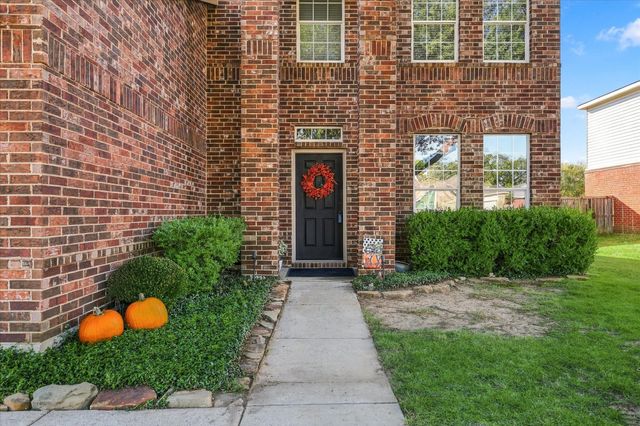 7800 Swan Park Drive, Denton, TX 76210