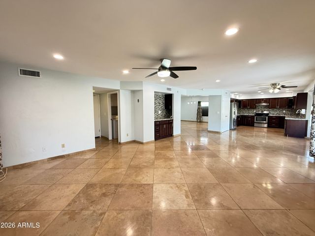 18220 N 45th Street, Phoenix, AZ 85032