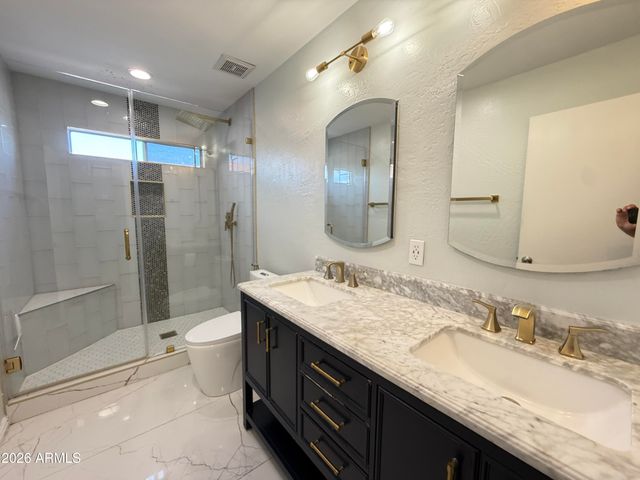 18220 N 45th Street, Phoenix, AZ 85032