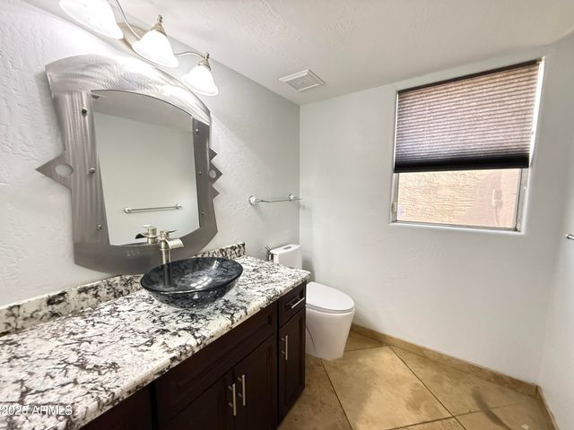 18220 N 45th Street, Phoenix, AZ 85032