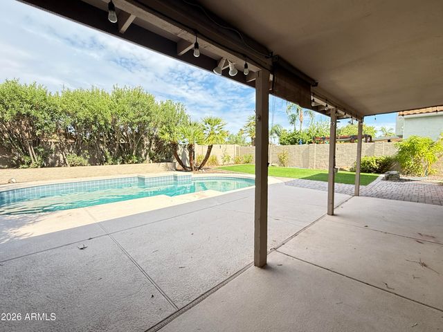 18220 N 45th Street, Phoenix, AZ 85032