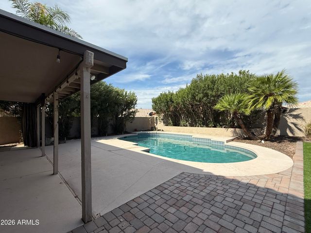 18220 N 45th Street, Phoenix, AZ 85032