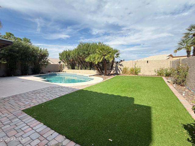 18220 N 45th Street, Phoenix, AZ 85032