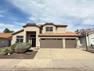 18220 N 45th Street, Phoenix, AZ 85032