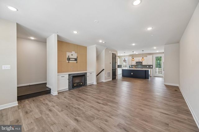 7202 MOUNTAINEER DR, Alexandria, VA 22306
