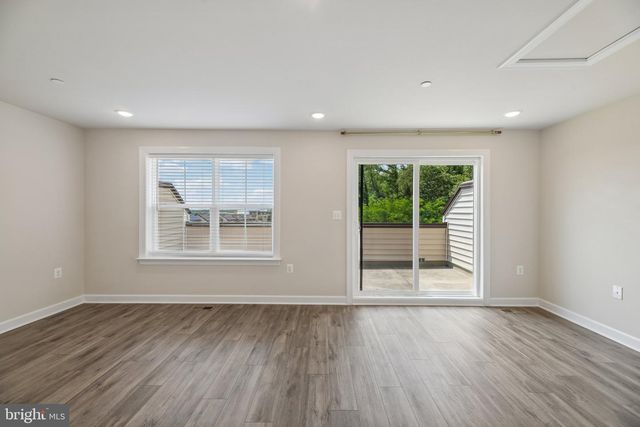 7202 MOUNTAINEER DR, Alexandria, VA 22306