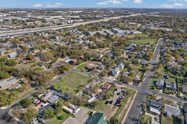 7411 Carver Ave, Austin, TX 78752