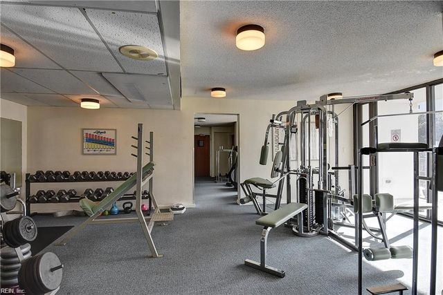 3288 Page Ave Apt 105, Virginia Beach, VA 23451