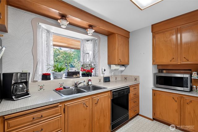 14109 Serene Way, Lynnwood, WA 98087