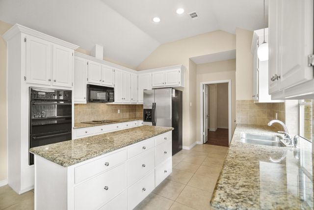 1438 Crescent Green Drive, Houston, TX 77094