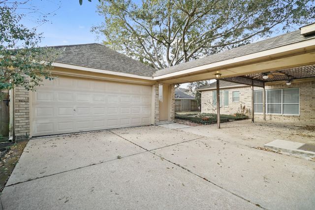 1438 Crescent Green Drive, Houston, TX 77094