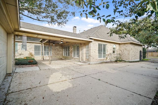 1438 Crescent Green Drive, Houston, TX 77094