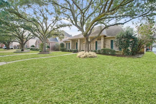 1438 Crescent Green Drive, Houston, TX 77094