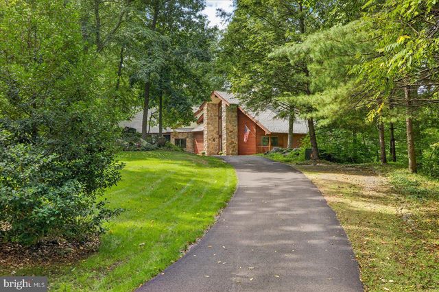 118 KING RD, Green Lane, PA 18054