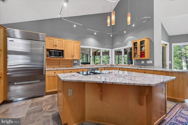 118 KING RD, Green Lane, PA 18054