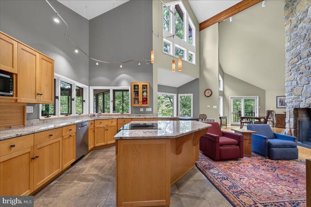 118 KING RD, Green Lane, PA 18054