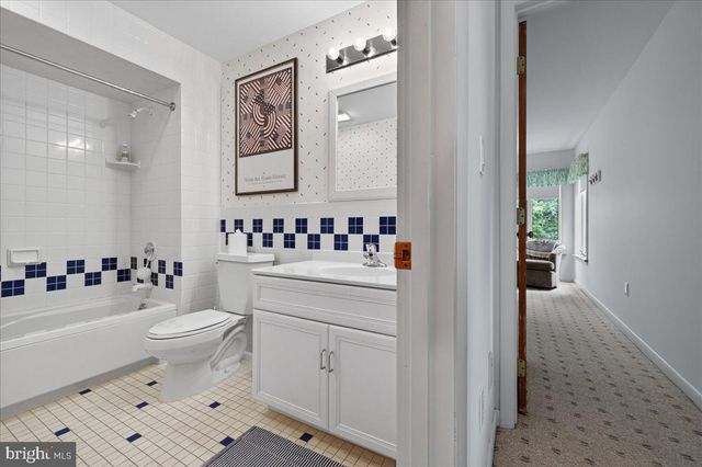 118 KING RD, Green Lane, PA 18054