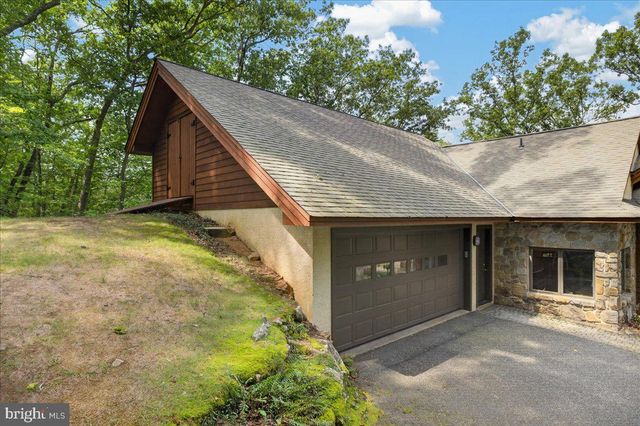 118 KING RD, Green Lane, PA 18054