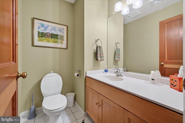 118 KING RD, Green Lane, PA 18054