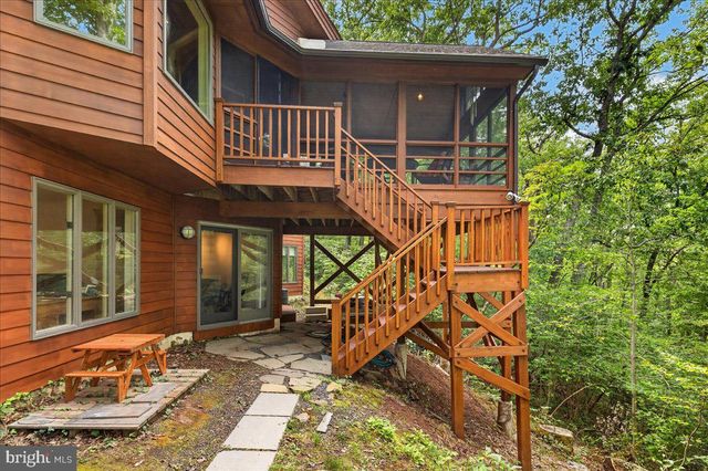 118 KING RD, Green Lane, PA 18054