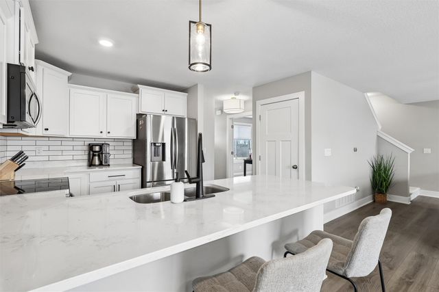 2508 SE Integra Avenue, West Des Moines, IA 50265