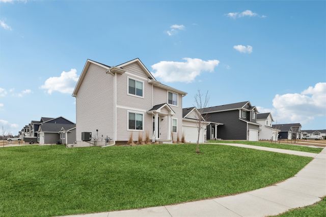 2508 SE Integra Avenue, West Des Moines, IA 50265