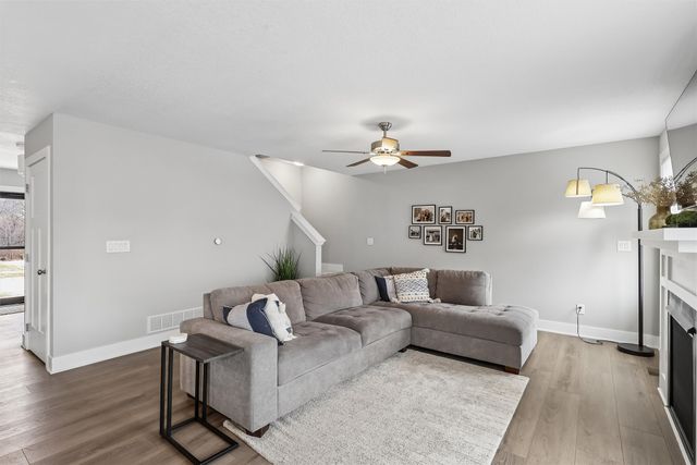 2508 SE Integra Avenue, West Des Moines, IA 50265