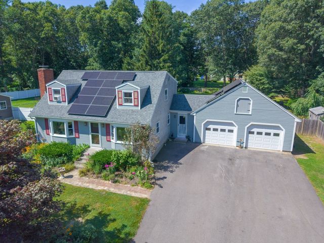48 Greenfield Road, Westport, MA 02790