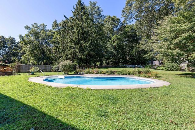 48 Greenfield Road, Westport, MA 02790