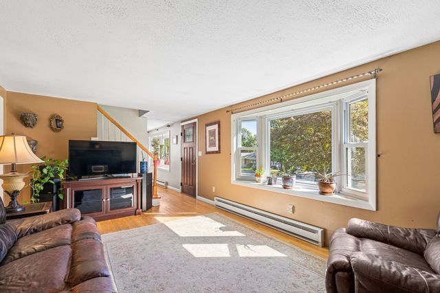 48 Greenfield Road, Westport, MA 02790