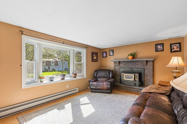48 Greenfield Road, Westport, MA 02790