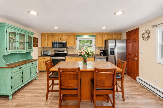48 Greenfield Road, Westport, MA 02790