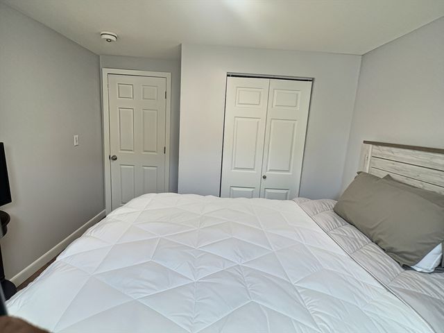 2 Mcfarlin Rd, Carver, MA 02330