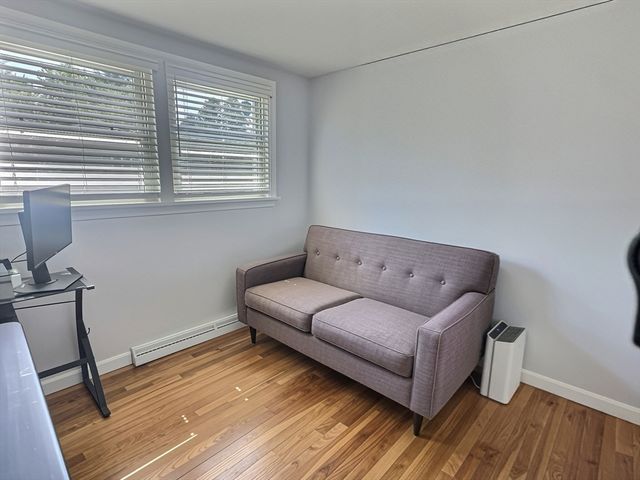 2 Mcfarlin Rd, Carver, MA 02330