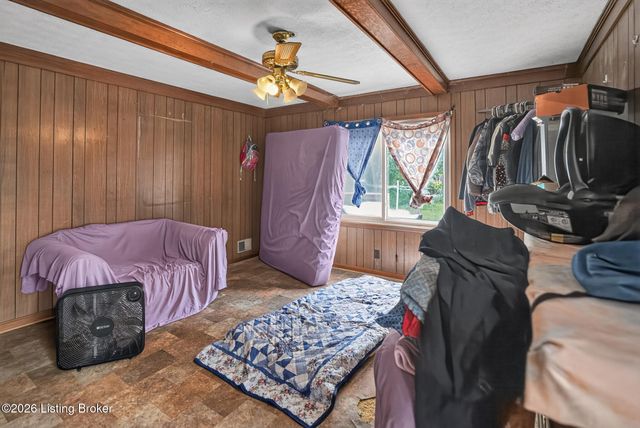 815 Iroquois Ave, Louisville, KY 40214